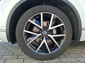 VW Touareg TDI Elegance Matrix Navi ACC AHK Luft 20