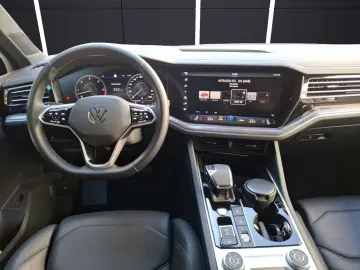 VW Touareg TDI Elegance Matrix Navi ACC AHK Luft 20