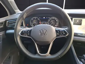 VW Touareg TDI Elegance Matrix Navi ACC AHK Luft 20