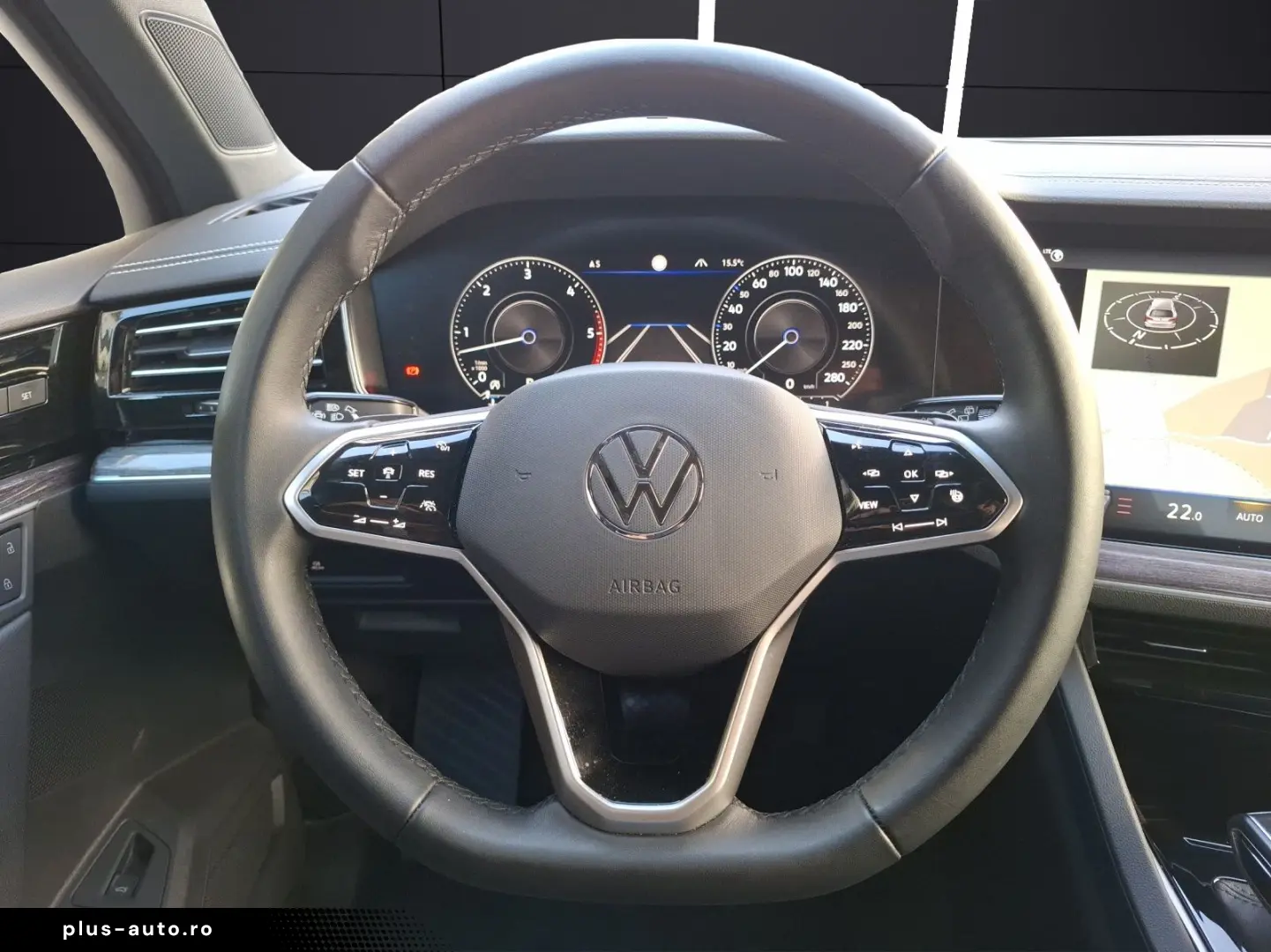 VW Touareg TDI Elegance Matrix Navi ACC AHK Luft 20