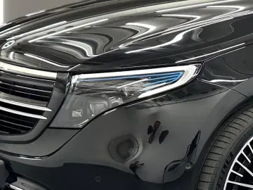MERCEDES-BENZ EQC 400 4Matic Electric Art AMG Multib…