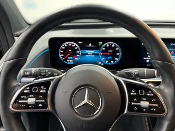 MERCEDES-BENZ EQC 400 4Matic Electric Art AMG Multib…