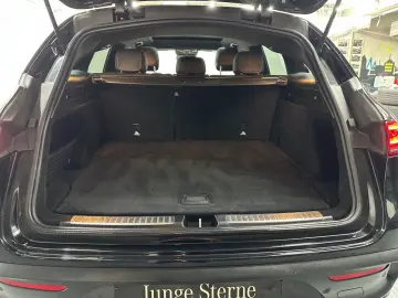 MERCEDES-BENZ EQC 400 4Matic Electric Art AMG Multib…