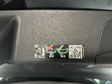 MERCEDES-BENZ EQC 400 4Matic Electric Art AMG Multib…