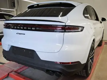 PORSCHE Cayenne Coupe E-Hybrid 22 Alu BOSE HeadUp InnoDr