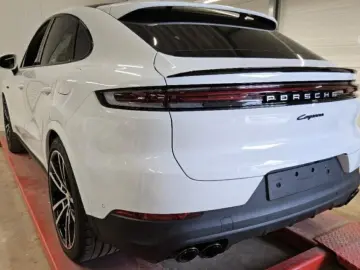 PORSCHE Cayenne Coupe E-Hybrid 22 Alu BOSE HeadUp InnoDr