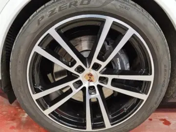PORSCHE Cayenne Coupe E-Hybrid 22 Alu BOSE HeadUp InnoDr