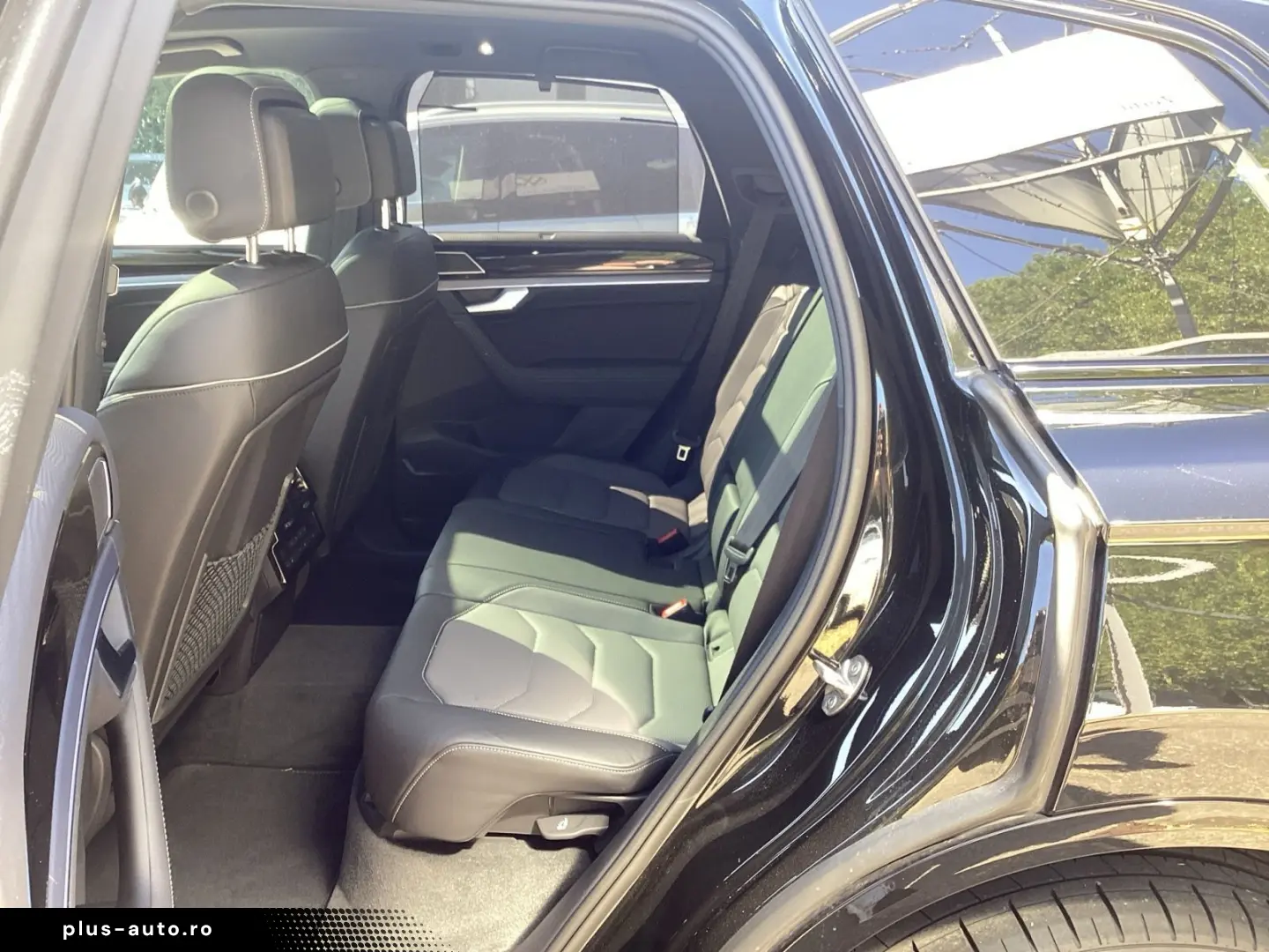 VW Touareg 3.0TDI R-Line Black Pano AHK Standh.Navi