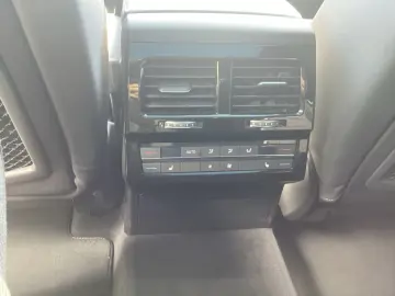 VW Touareg 3.0TDI R-Line Black Pano AHK Standh.Navi