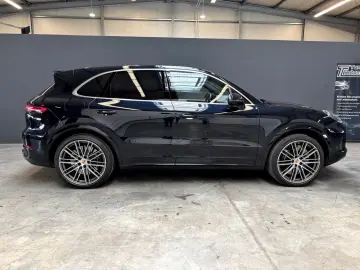 PORSCHE Cayenne Turbo Matrix Keramik Bose HuD Panorama