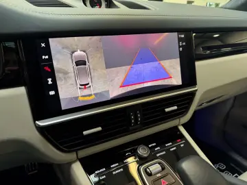 PORSCHE Cayenne Turbo Matrix Keramik Bose HuD Panorama
