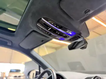 PORSCHE Cayenne Turbo Matrix Keramik Bose HuD Panorama