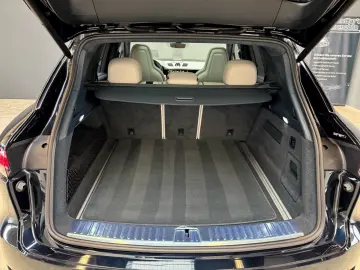 PORSCHE Cayenne Turbo Matrix Keramik Bose HuD Panorama