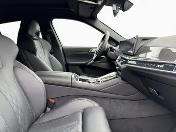 BMW X6 40i M SPORT PRO DAPr 360  Pan AHK