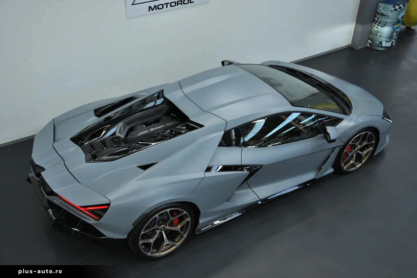 LAMBORGHINI Revuelto CARBON LIFT ADPERSONAM STYLE PASS.DISPL