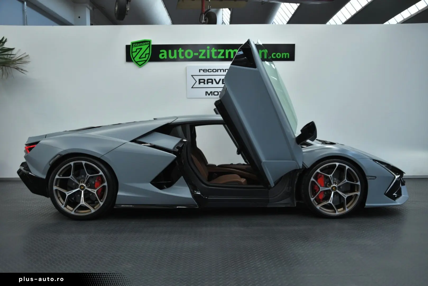 LAMBORGHINI Revuelto CARBON LIFT ADPERSONAM STYLE PASS.DISPL