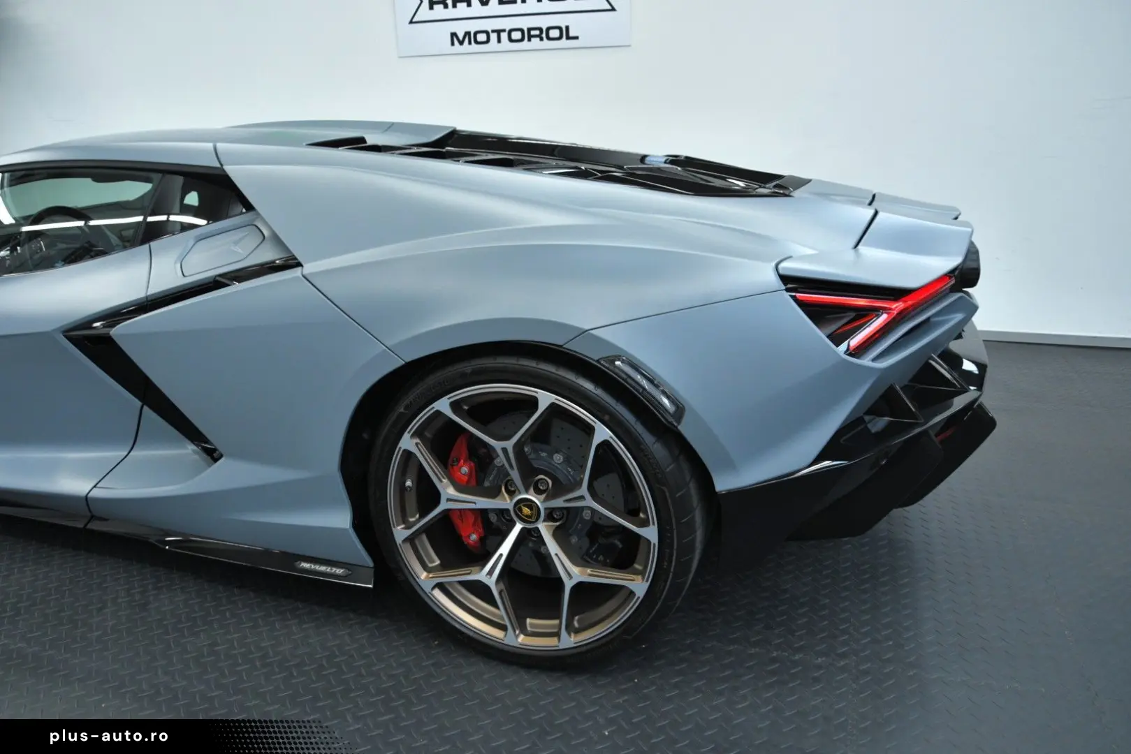 LAMBORGHINI Revuelto CARBON LIFT ADPERSONAM STYLE PASS.DISPL