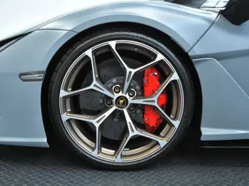 LAMBORGHINI Revuelto CARBON LIFT ADPERSONAM STYLE PASS.DISPL
