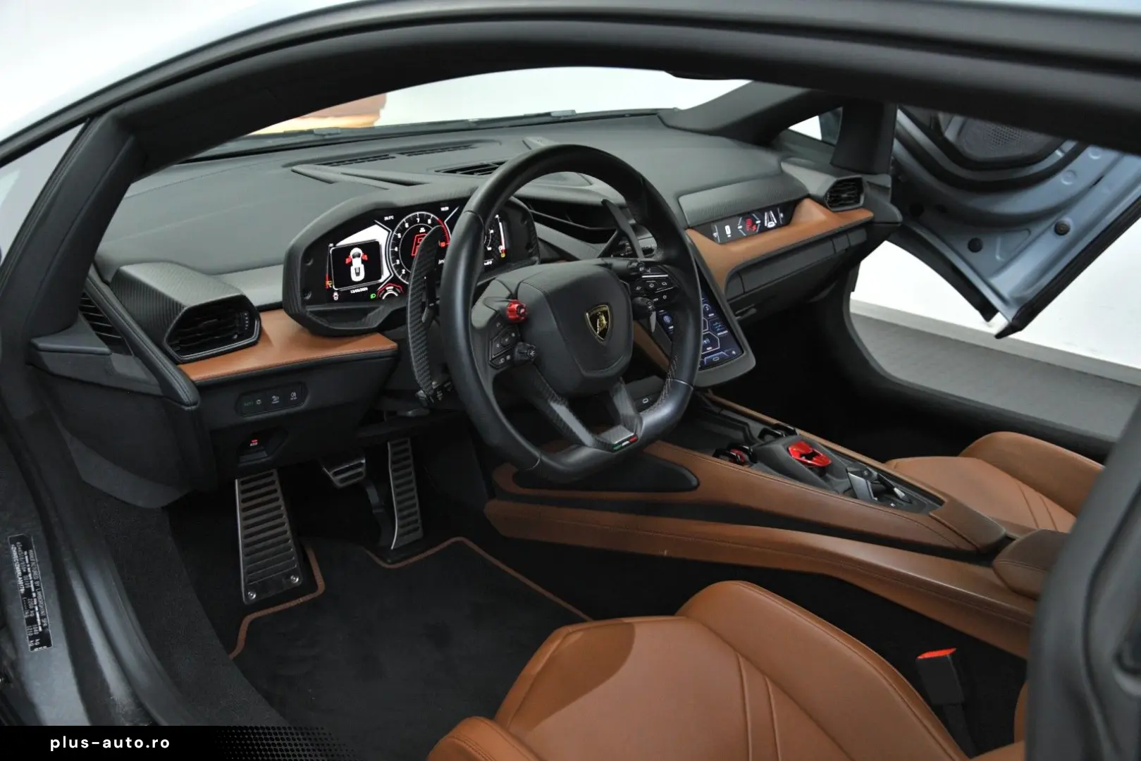 LAMBORGHINI Revuelto CARBON LIFT ADPERSONAM STYLE PASS.DISPL
