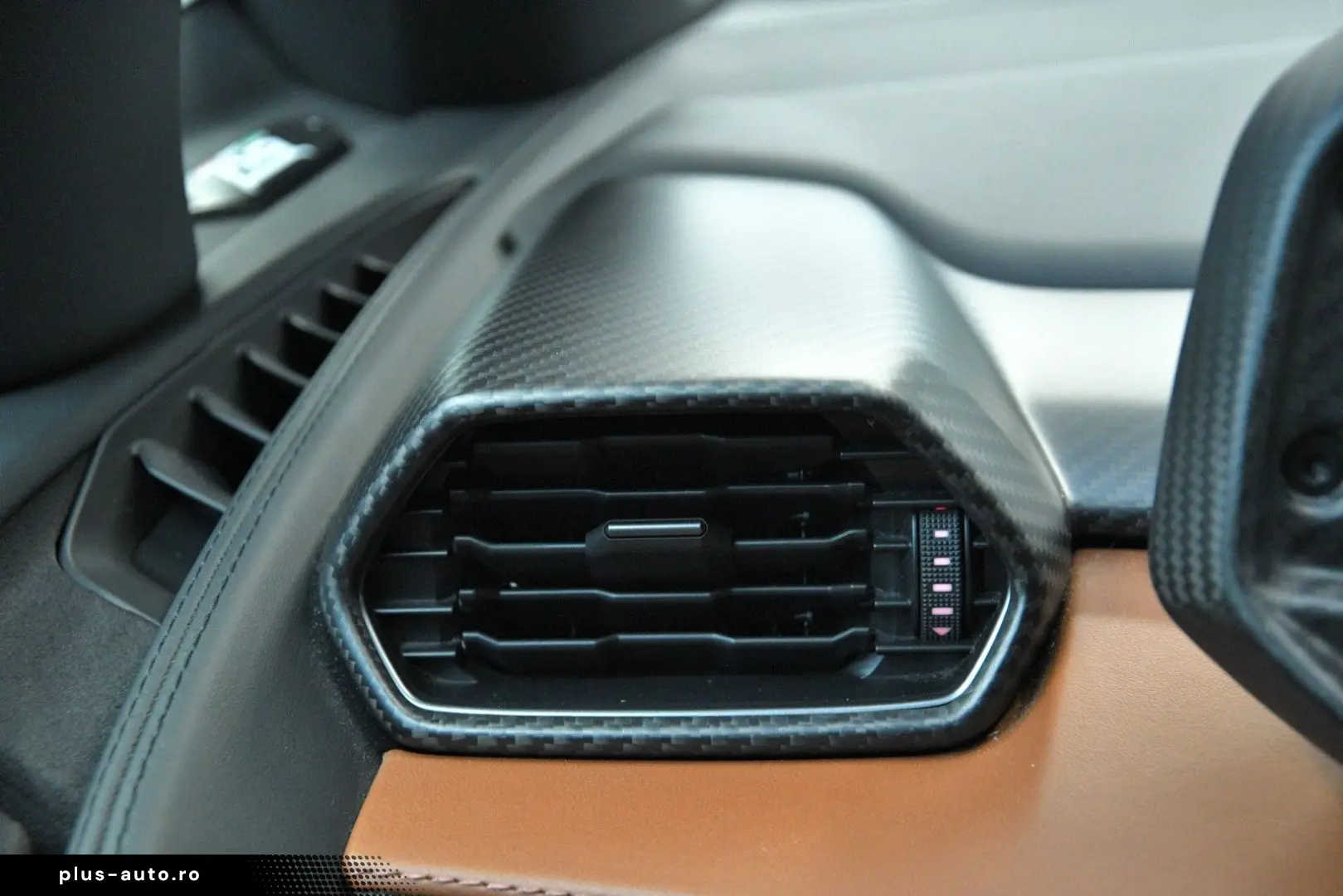 LAMBORGHINI Revuelto CARBON LIFT ADPERSONAM STYLE PASS.DISPL