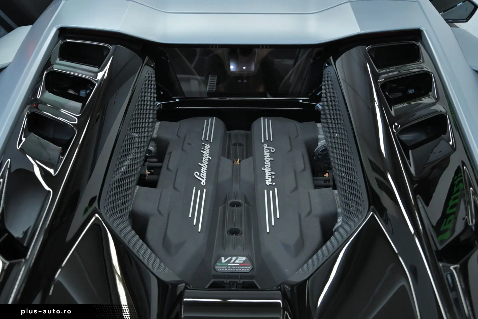 LAMBORGHINI Revuelto CARBON LIFT ADPERSONAM STYLE PASS.DISPL