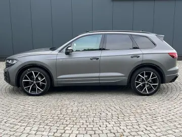 VW Touareg R-Line 3.0 TDI 4MOTION  AHK  Adaptivfwk.