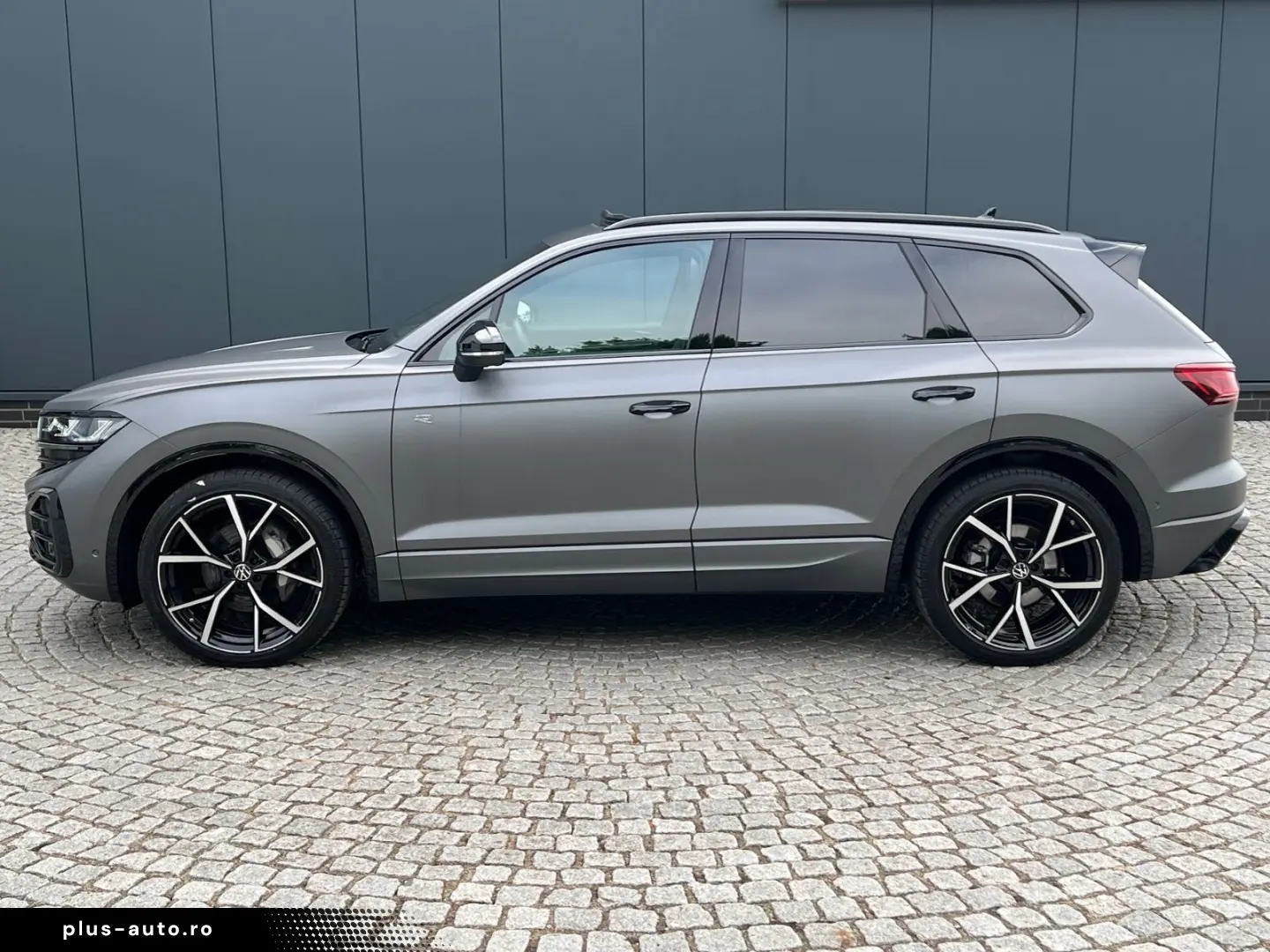 VW Touareg R-Line 3.0 TDI 4MOTION  AHK  Adaptivfwk.