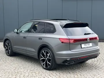 VW Touareg R-Line 3.0 TDI 4MOTION  AHK  Adaptivfwk.