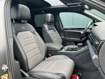 VW Touareg R-Line 3.0 TDI 4MOTION  AHK  Adaptivfwk.