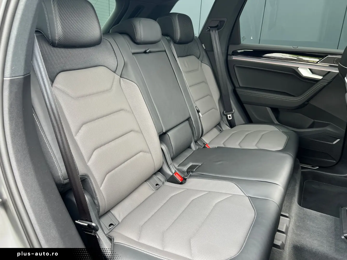 VW Touareg R-Line 3.0 TDI 4MOTION  AHK  Adaptivfwk.