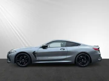BMW M8 Competition Carbon innen&aussen Drivers HUD