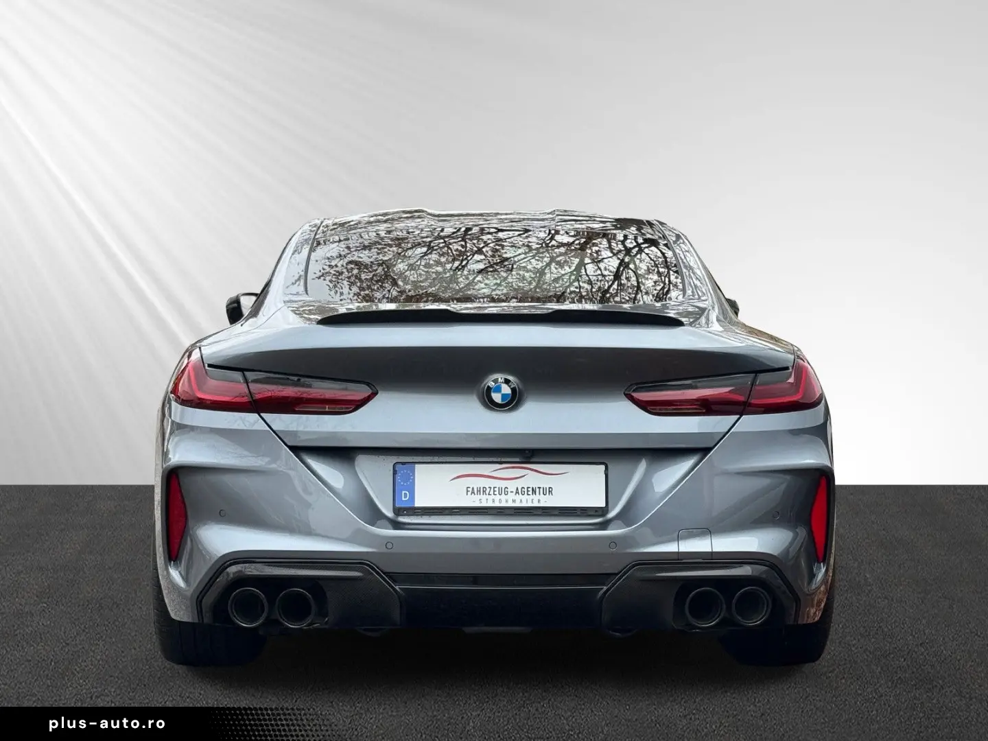 BMW M8 Competition Carbon innen&aussen Drivers HUD
