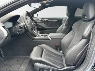 BMW M8 Competition Carbon innen&aussen Drivers HUD