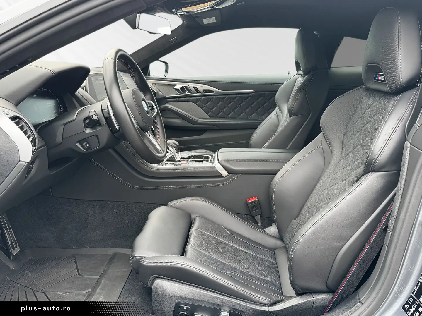 BMW M8 Competition Carbon innen&aussen Drivers HUD