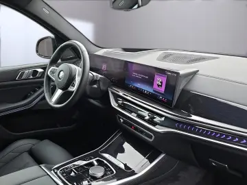BMW X5  xDrive30d M Sport AHK HEAD-UP PANO H&K