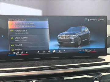 BMW X5  xDrive30d M Sport AHK HEAD-UP PANO H&K