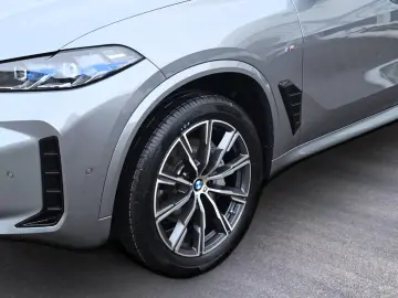 BMW X5  xDrive30d M Sport AHK HEAD-UP PANO H&K