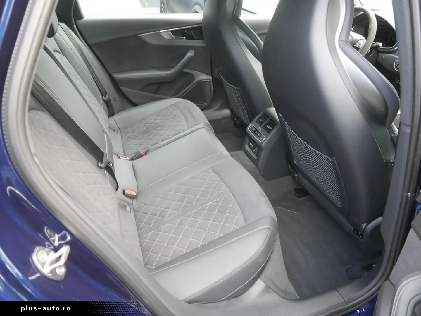 AUDI RS4 Avant 2.9 TFSI quattro B&O MATRIX-LED 360