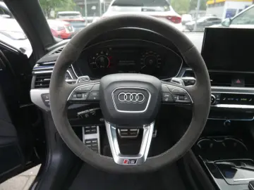 AUDI RS4 Avant 2.9 TFSI quattro B&O MATRIX-LED 360