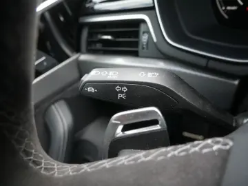 AUDI RS4 Avant 2.9 TFSI quattro B&O MATRIX-LED 360