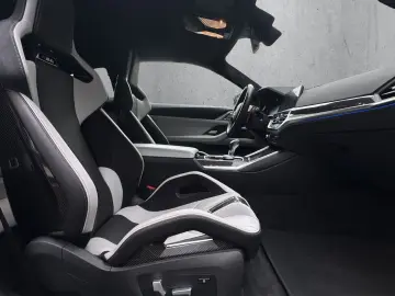 BMW M4 Competition Laser ACC 360 HUD CarbonSitze H K