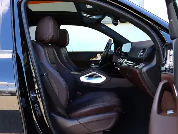 MERCEDES-BENZ GLS 400 d 4M AMG 7 SITZ DISTR PANO KAM…
