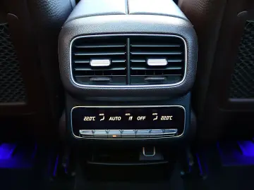 MERCEDES-BENZ GLS 400 d 4M AMG 7 SITZ DISTR PANO KAM…