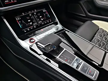 AUDI RS6 1.Hd Performance B&O Pano ACC Luft AHK HUD
