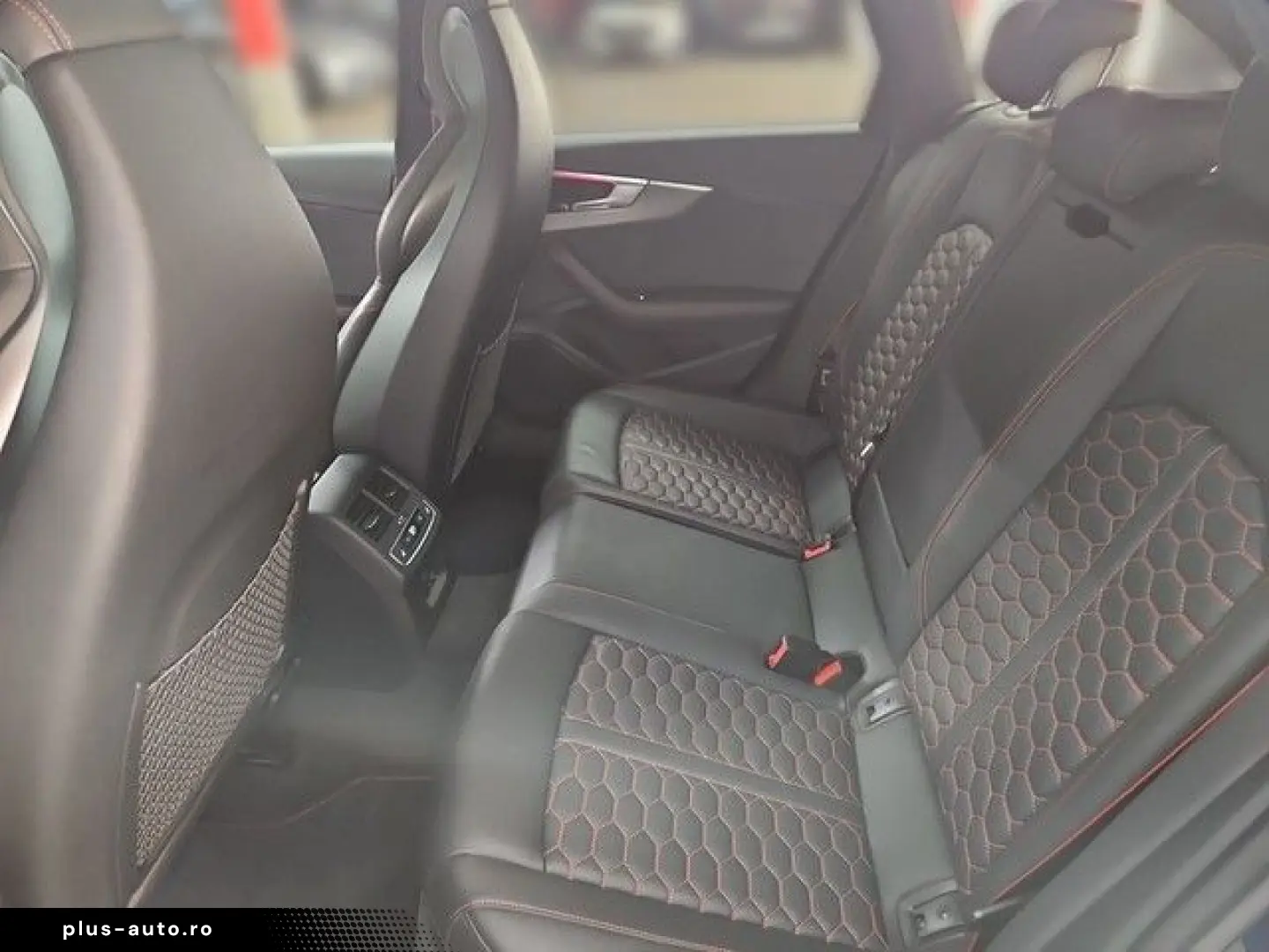 AUDI RS 4 Avant MATRIX LED LEDER KAMERA PANO NAVI VIR