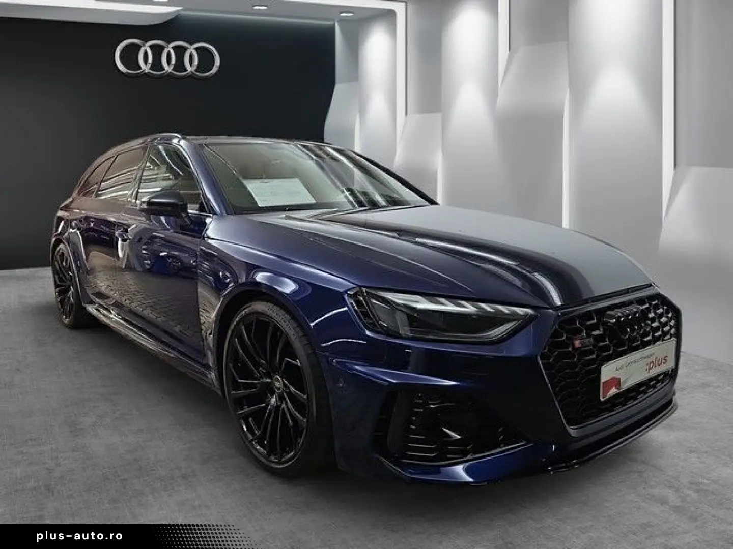 AUDI RS 4 Avant MATRIX LED LEDER KAMERA PANO NAVI VIR