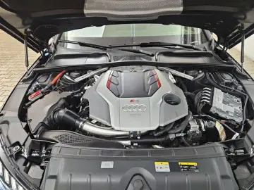 AUDI RS 4 Avant MATRIX LED LEDER KAMERA PANO NAVI VIR