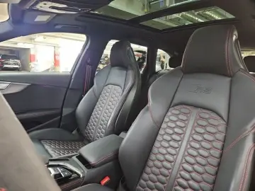 AUDI RS 4 Avant MATRIX LED LEDER KAMERA PANO NAVI VIR