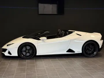 LAMBORGHINI Huracán EVO Spyder  Kamera  Lift  Car Play  Navi