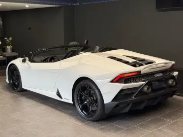 LAMBORGHINI Huracán EVO Spyder  Kamera  Lift  Car Play  Navi